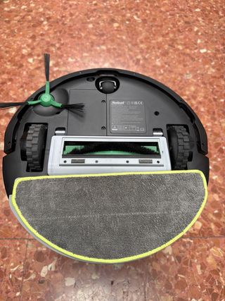 Roomba 105 Combo Robot Aspirador y Friegasuelos