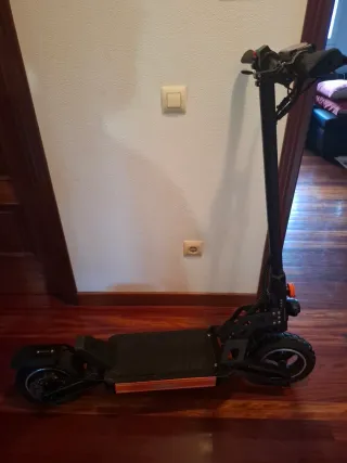 PATINETE ELÉCTRICO TODOMART S9 ,318 km Como nuevo