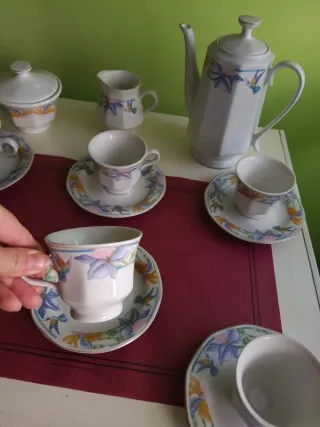 Juego de café de porcelana multicolor