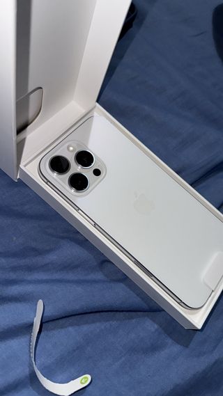 iPhone 16 Pro Max 256GB Plata