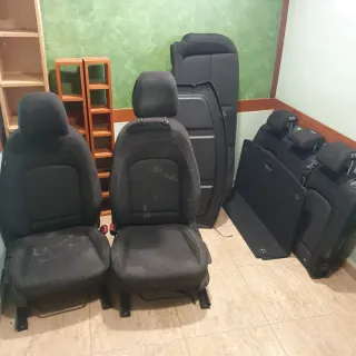 Hyundai Kona interior con solo 18550 kilometros