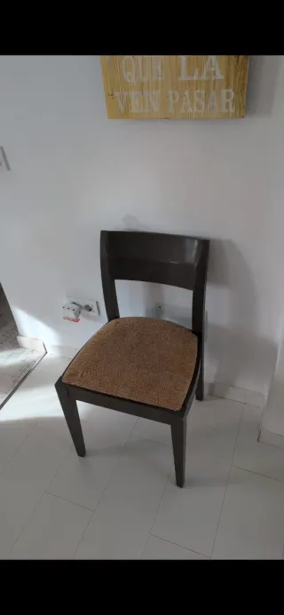 Mesa escritorio auxiliar madera y 2 sillas a juego