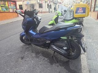 Honda Forza 125 Azul