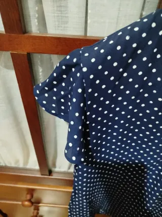 Camisa Cortefiel lunares azul y blanco