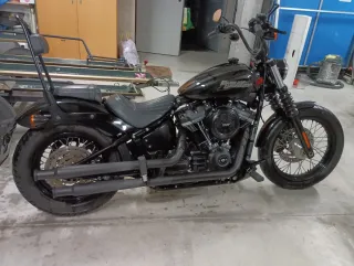 Harley-Davidson Cruiser Negra