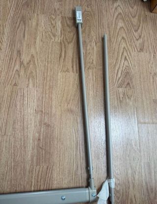 Barra armario Ikea metal beige/gris