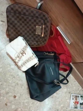 Lote bolsos y mochila