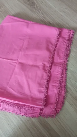 Pañuelo rosa fucsia con ribete