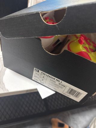 Zapatillas fútbol Adidas niño no hago envios