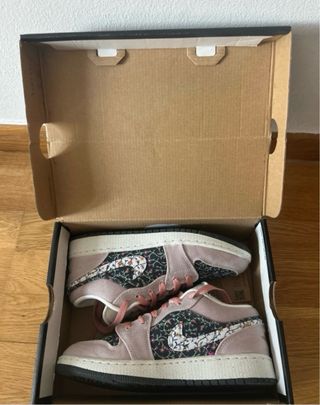 Air Jordan 1 Low Floral Nuevas