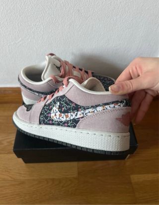 Air Jordan 1 Low Floral Nuevas