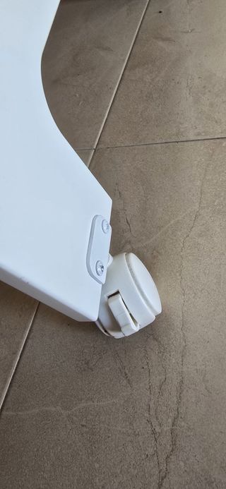 Cuna de bebé blanca