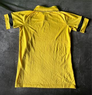 Polo deportivo Nike amarillo