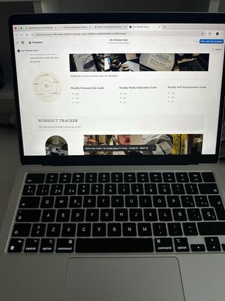 MacBook Air M3 (2024) COMO NUEVO + caja y cargador