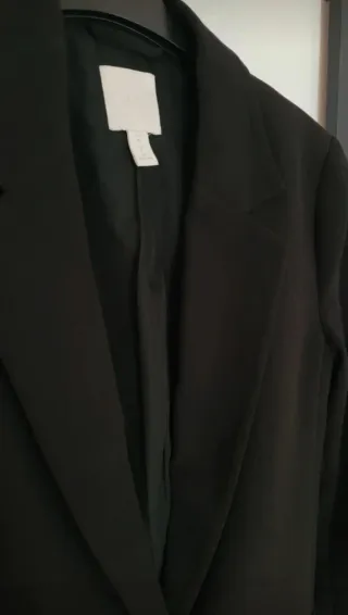 Blazer negro corte recto