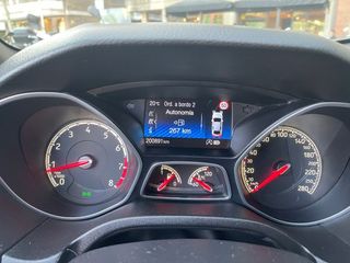 Ford Focus 2.0 ST 250 CV