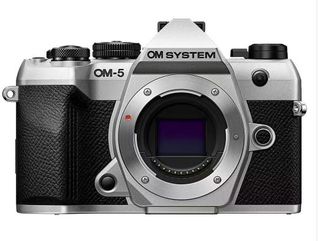 Cámara Olympus OM-5 + 14-42 EZ