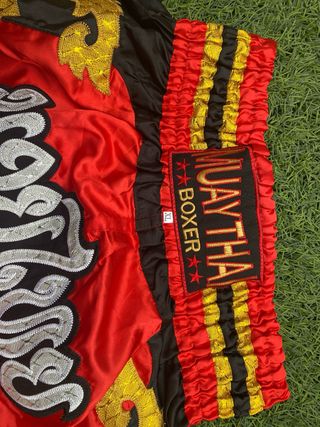 Pantalones Muay Thai Boxer Rojos y Negros