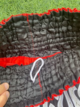 Pantalones Muay Thai Boxer Rojos y Negros