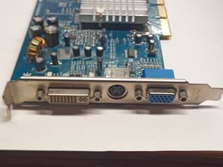 AMD Radeon 9200 AGP 128MB Tarjeta Gráfica