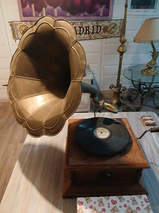 Gramófono Columbia Antiguo