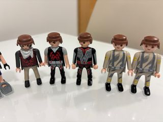 Lote Playmobil figuras + moto + cascos