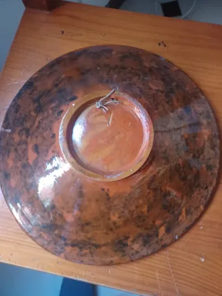 Plato de cerámica catalana decorado