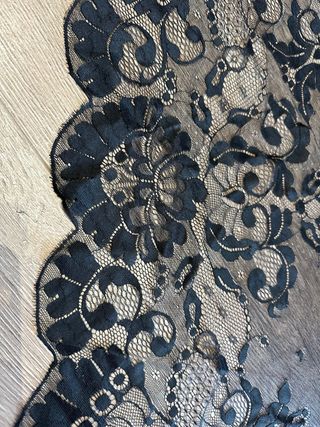 Mantilla Fallera 3 picos