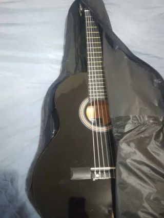 Guitarra Clásica Negra MAX