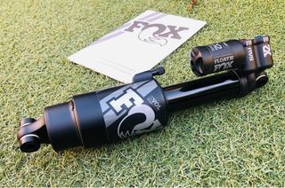 Fox X2 Performance Amortiguador 250x75