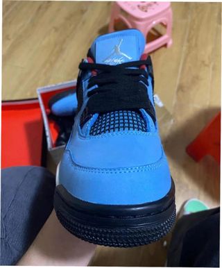 Nike Air Jordan 4 Retro x Travis Scott Talla 40