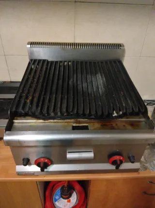 Barbacoa de piedra volcánica profesional