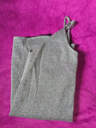 Vestido Bershka glitter plateado negro