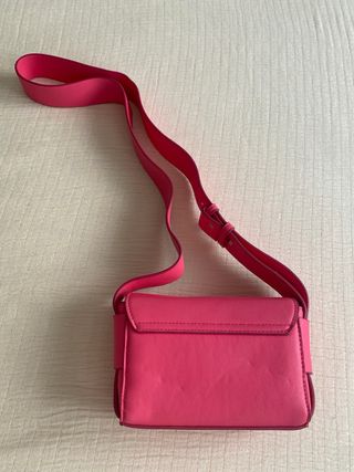 Bolso bandolera fucsia Mango