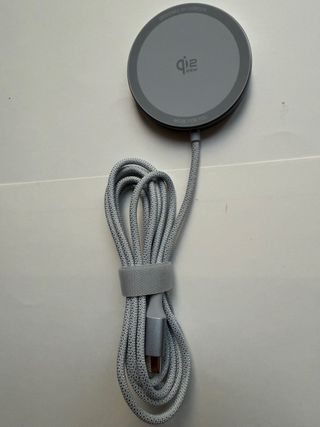 Caricatore magnetico UGREEN 25W Qi