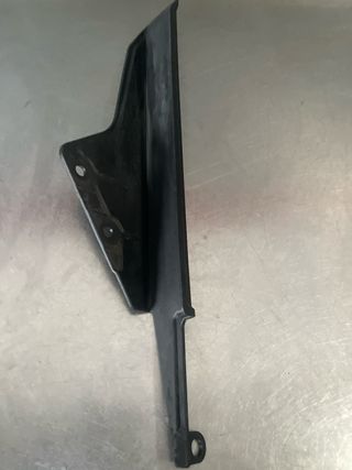 Cubre cadena Suzuki GSR 600 2007