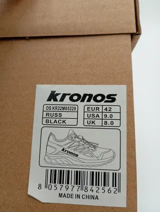 Scarpe Kronos uomo n. 42, 2 paia 25 euro