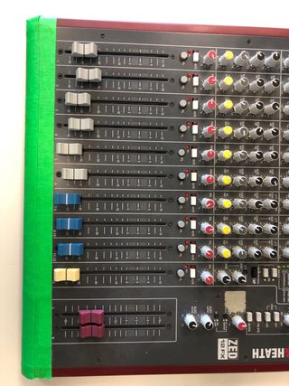 Allen & Heath ZED-12FX Mezclador Estéreo