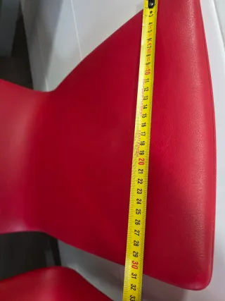 2 Sillas de cocina Polipiel Roja preciosas