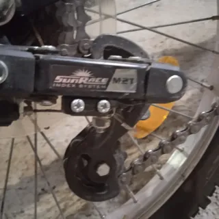 Bicicleta infantil roja Btwin