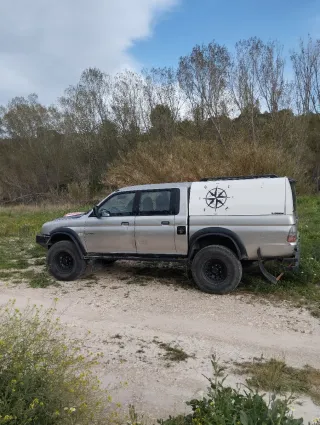 Mitsubishi L200 2003