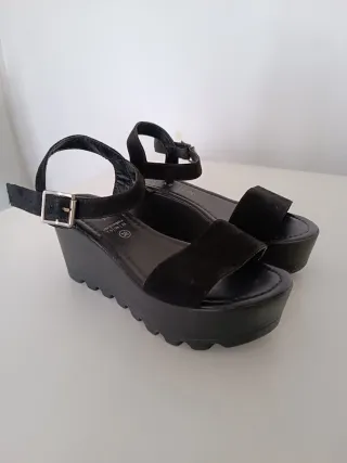 Sandalias plataforma Marypaz negras talla 38