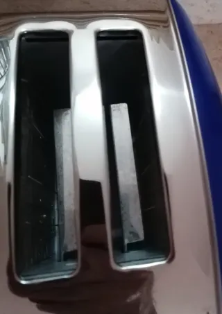 Tostapane blu nuovo mai usato