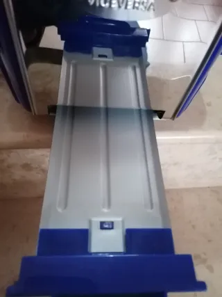 Tostapane blu nuovo mai usato