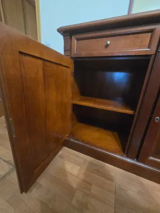 Aparador clásico madera nogal