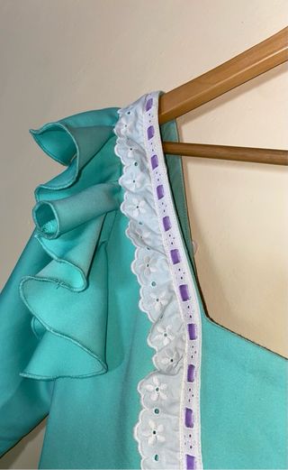 Traje de flamenca turquesa con volantes