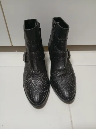 Botines Zara Tachuelas Hebilla Talla 35