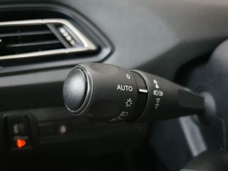 Peugeot 308 BluiHDi 130cv