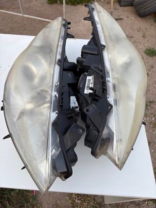 Faros Xenon Peugeot 307 SW 2002