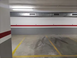 Chollo! Plazas de garaje en Avda. Sur